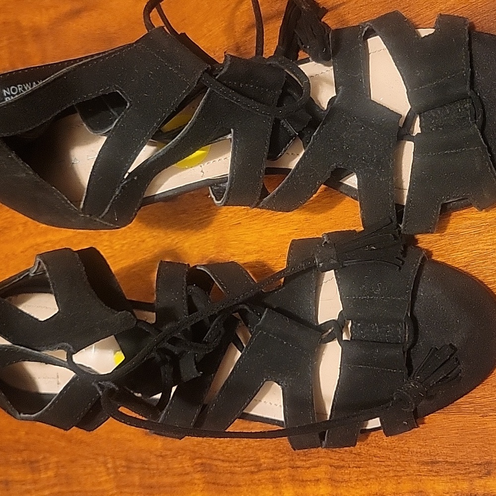 Tahari Black Strappy Heels